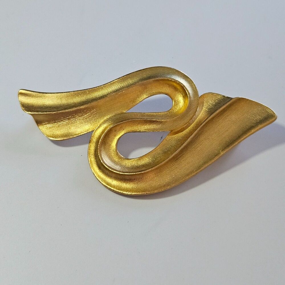 *Sale* Casual Corner Vintage Gold Tone Swoop Brooch